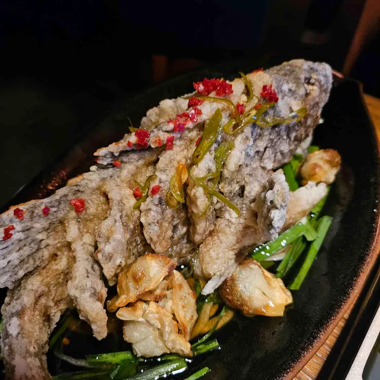 요비 대표 사진