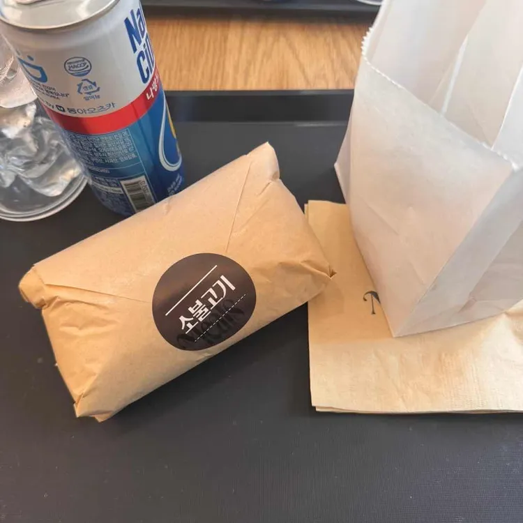밀스 대표 사진