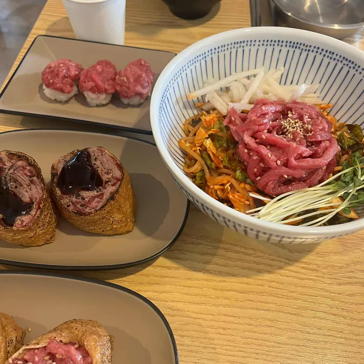 육회바른연어 사진 1