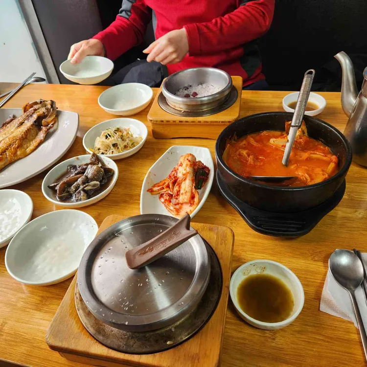 어촌식당 사진 1