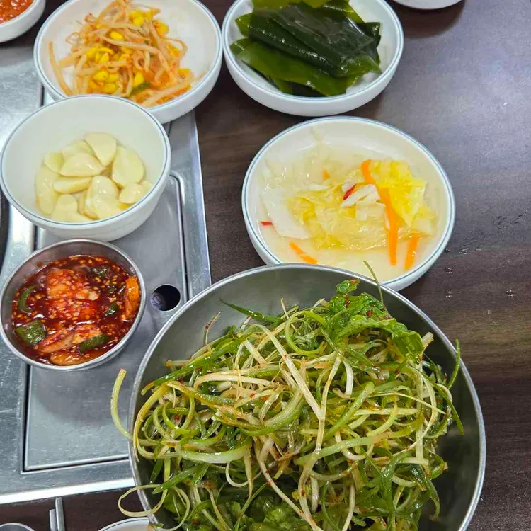 암돼지한마리암소한마리 대표 사진