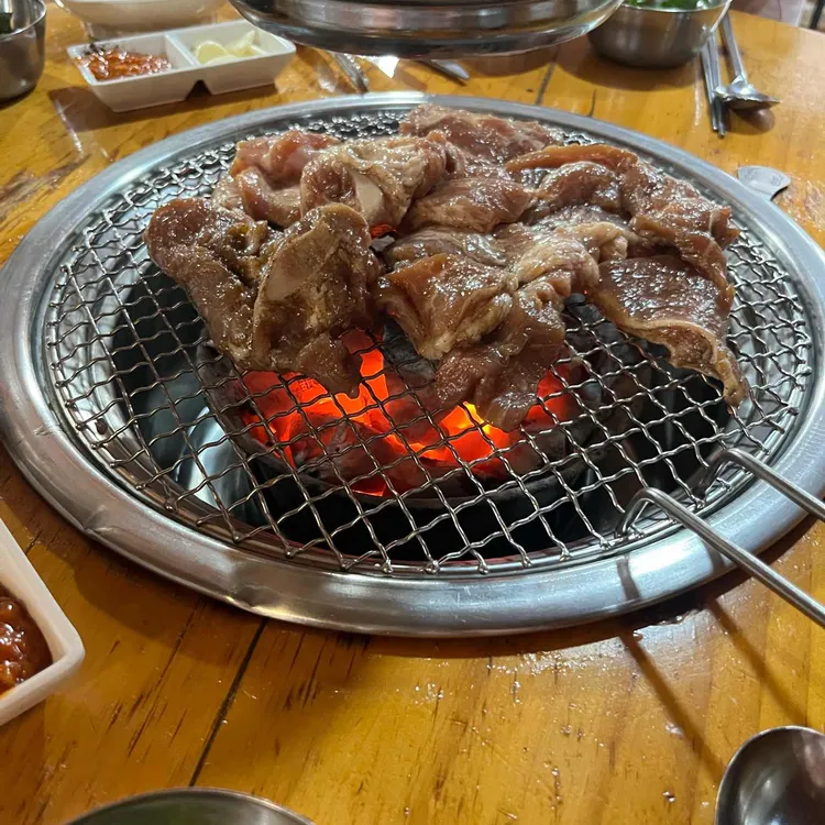 신촌숯불구이 대표 사진