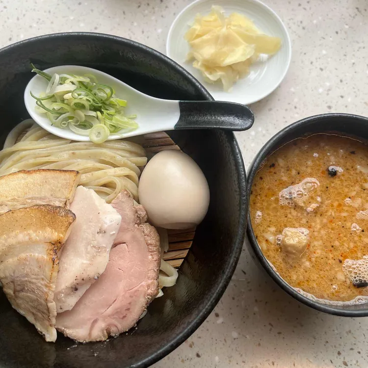 윤멘 사진 1