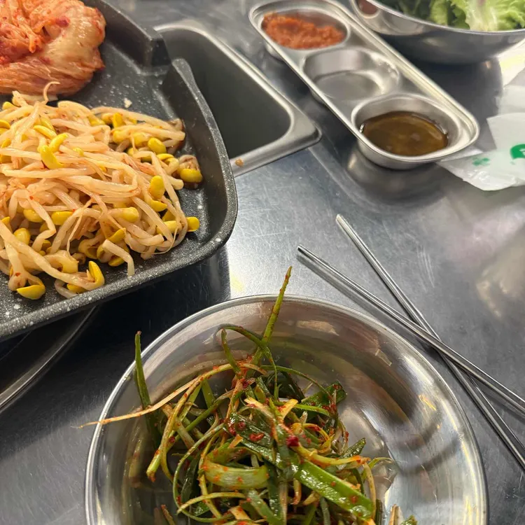 돼지꿈 대표 사진