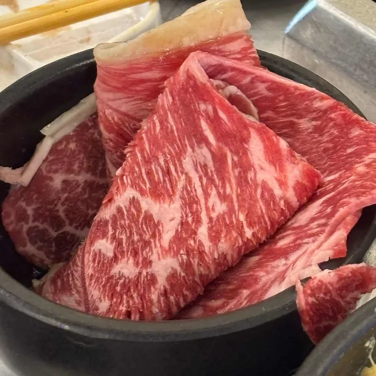 호르몬치치 대표 사진