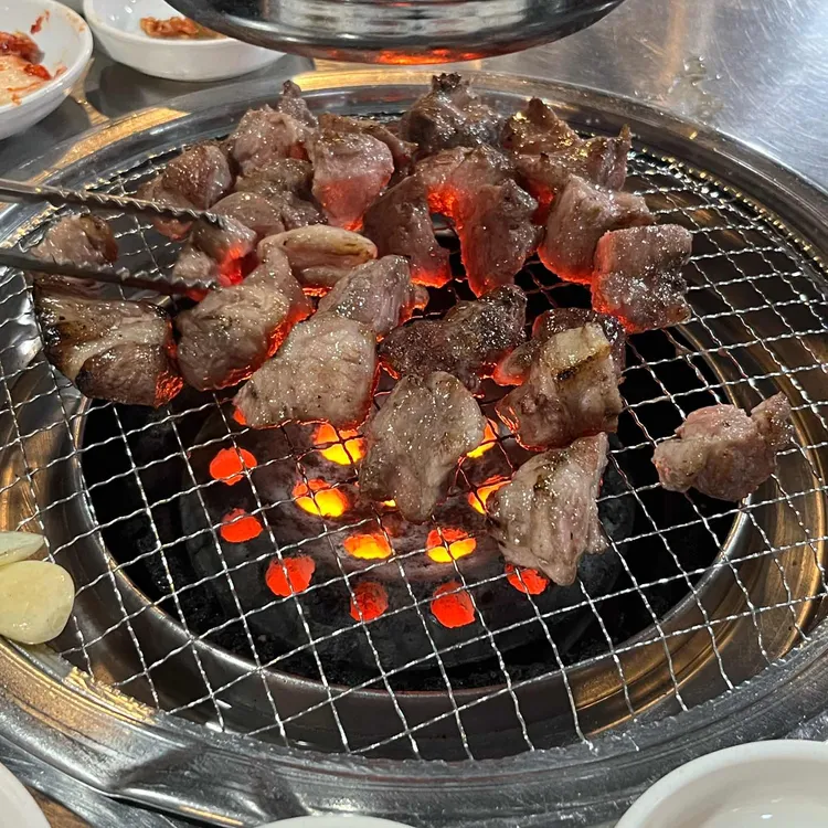 연탄불생구이 사진 1