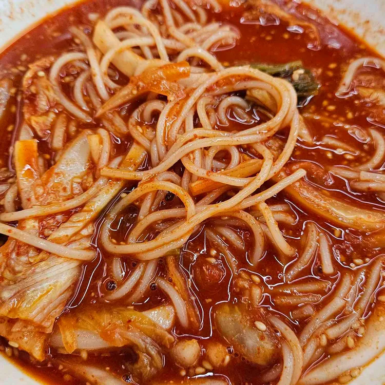 망향비빔국수 사진 2