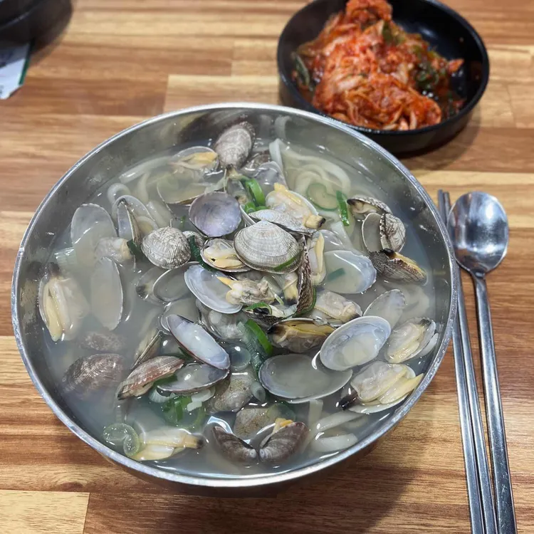 바지락왕창칼국수 사진 1