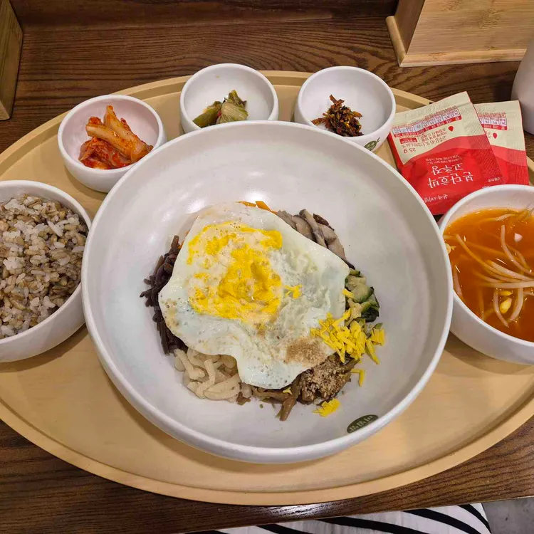 본죽&비빔밥cafe 사진 1