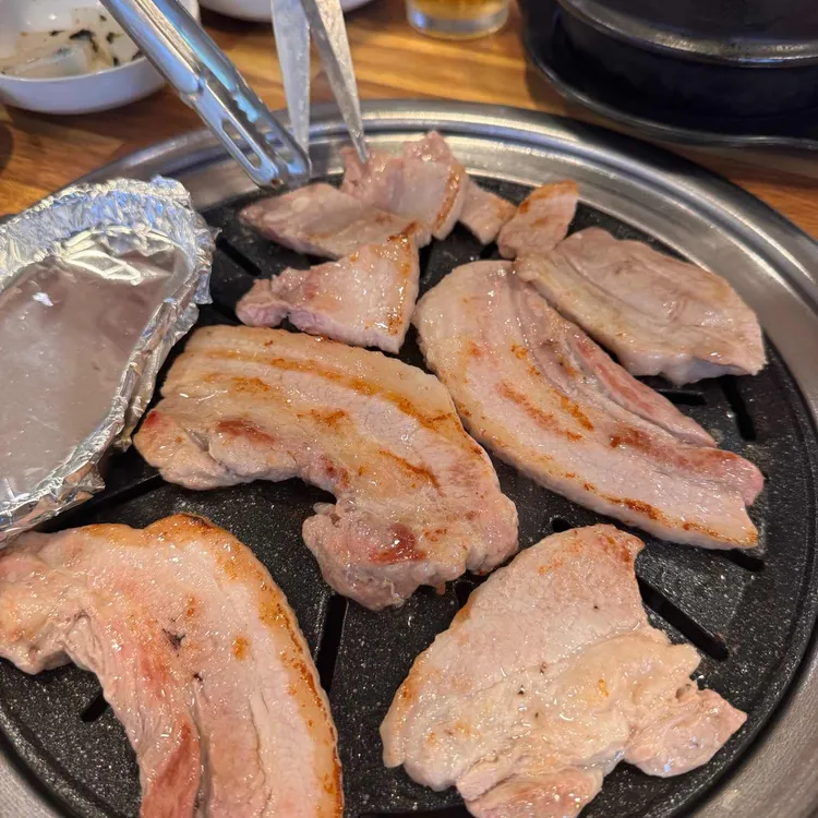 남다른돼지 대표 사진