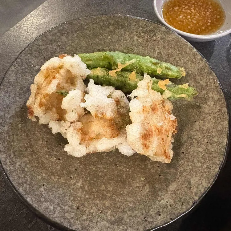 이로이로 대표 사진