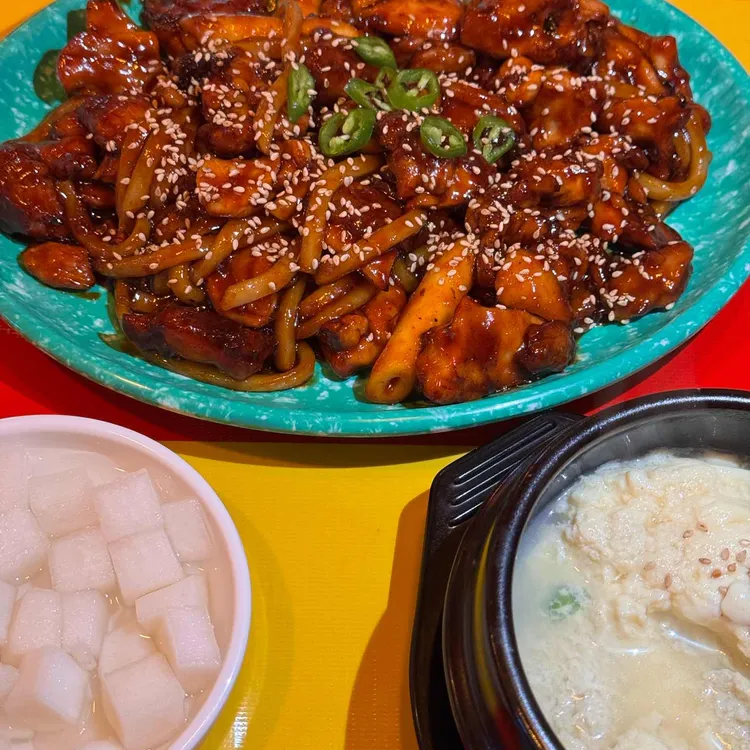 찐이야숯불두마리치킨 대표 사진