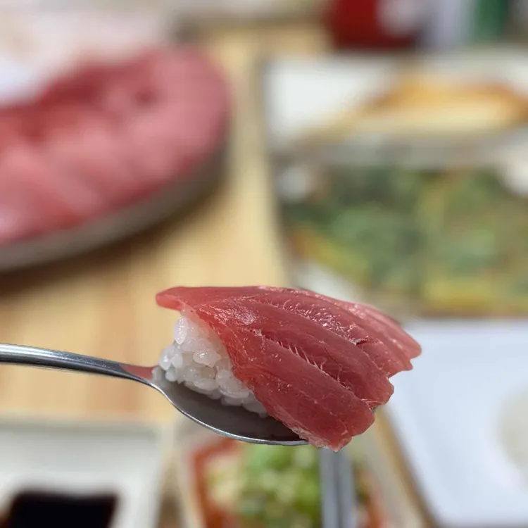 사량도자연산횟집 사진 2