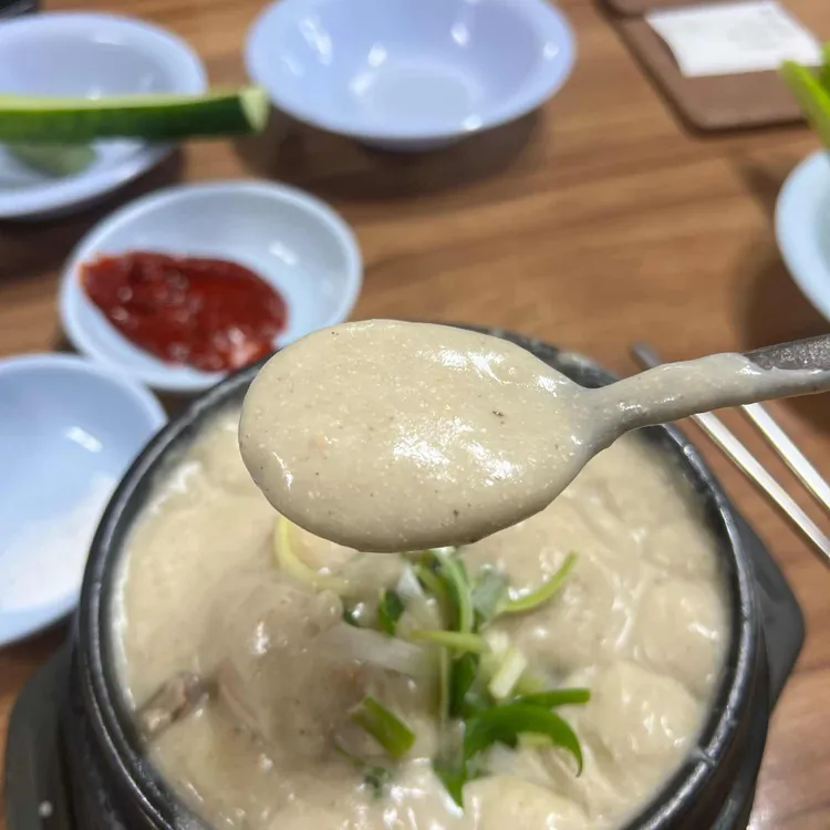 원조호수삼계탕 대표 사진