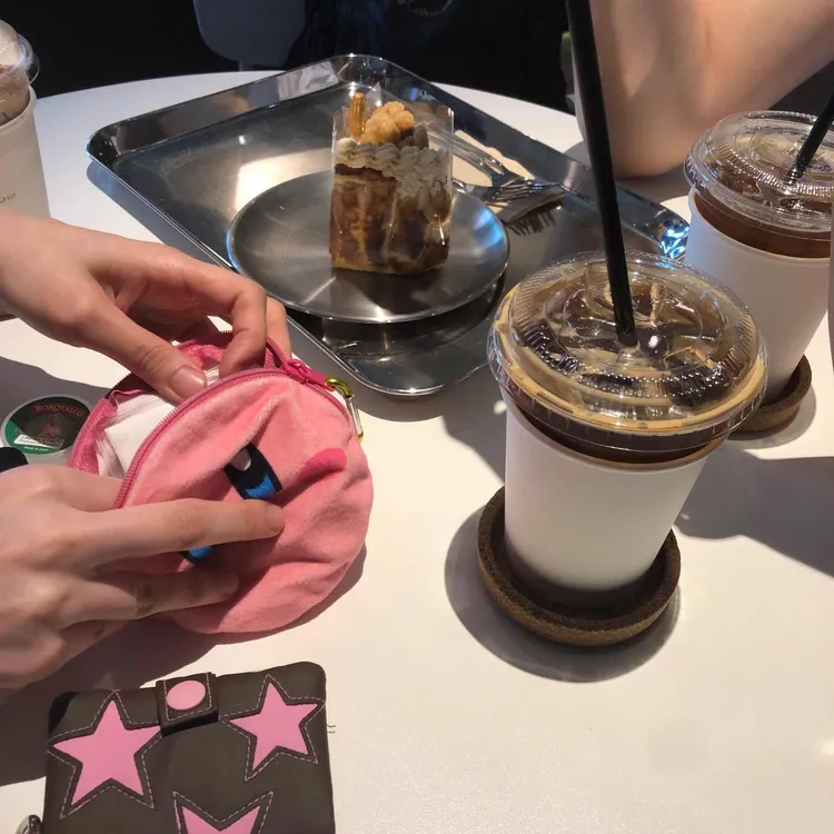 헬무트커피 대표 사진