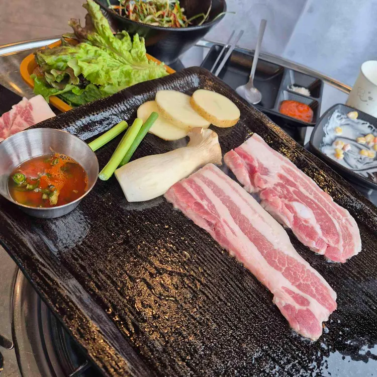 청학돈 대표 사진