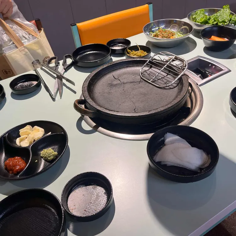 꾸석지돌판한우 대표 사진