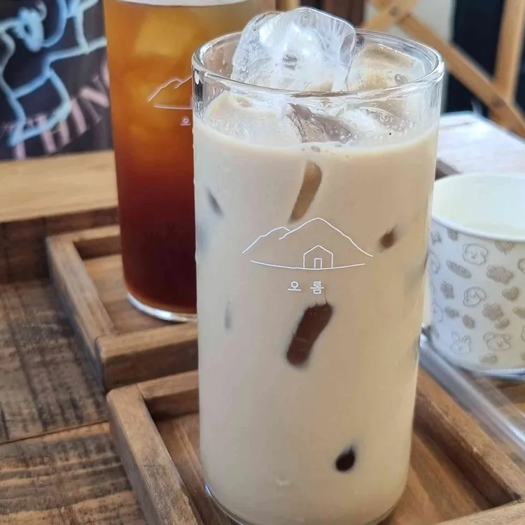 오롬 대표 사진