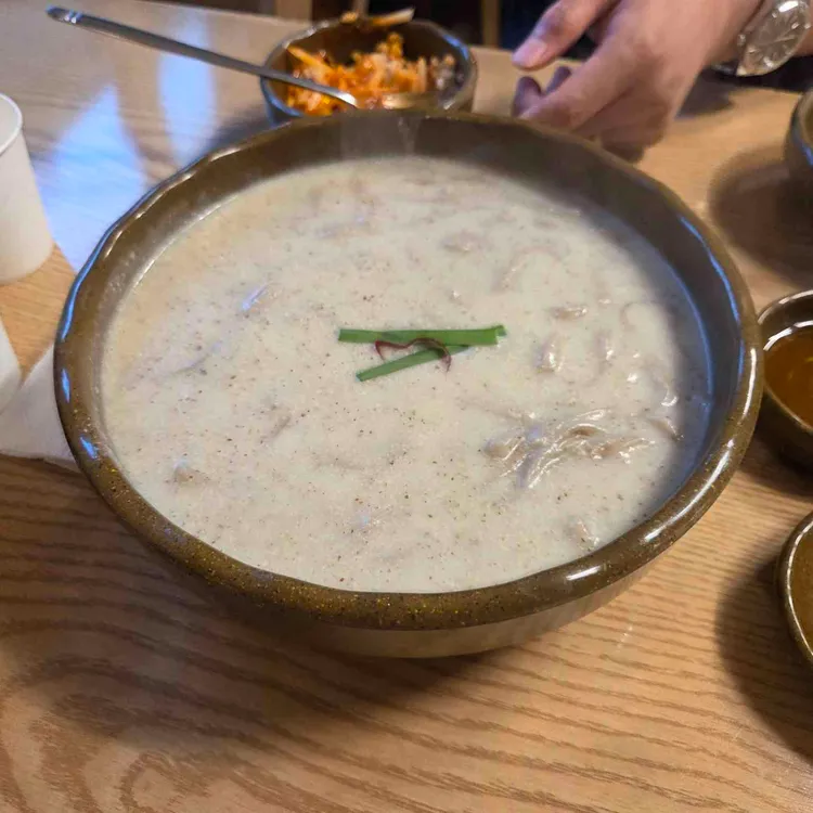 엘림들깨수제비칼국수 사진 1