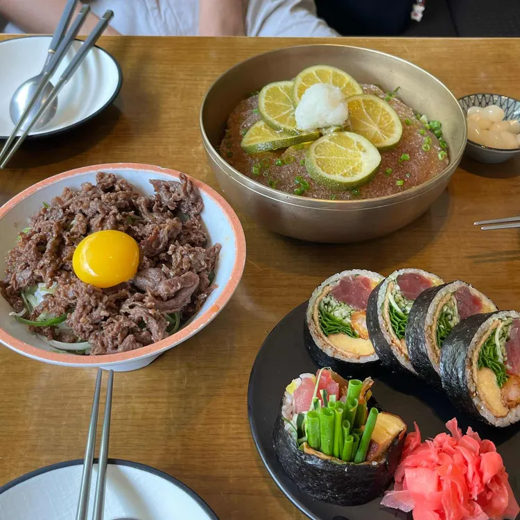 료미 사진