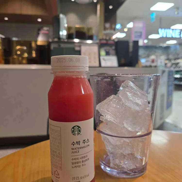 스타벅스 대표 사진