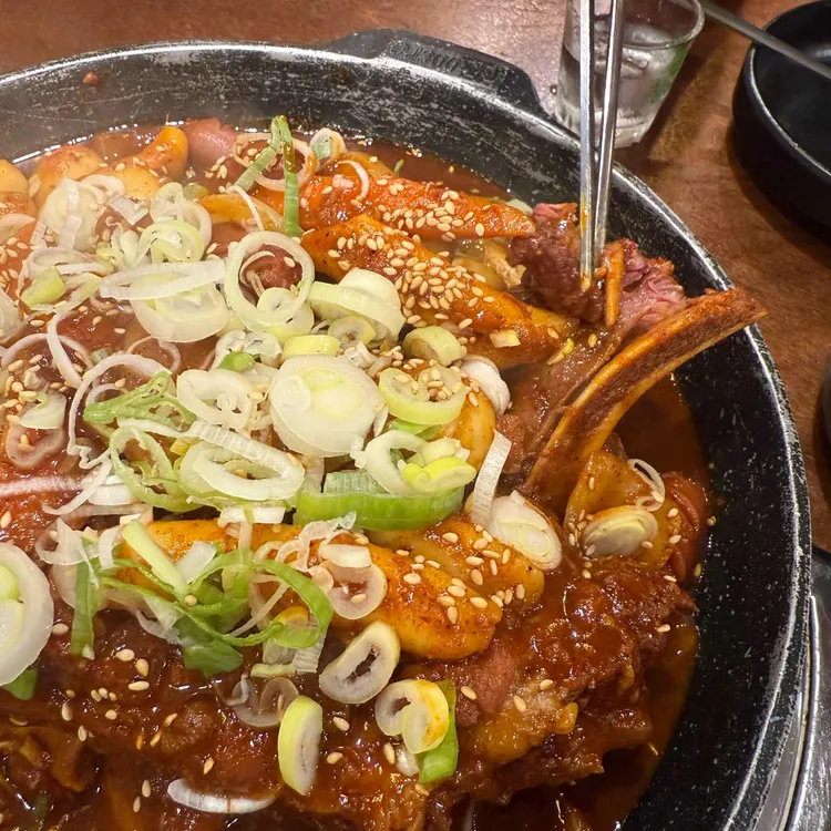 본가왕뼈감자탕 대표 사진