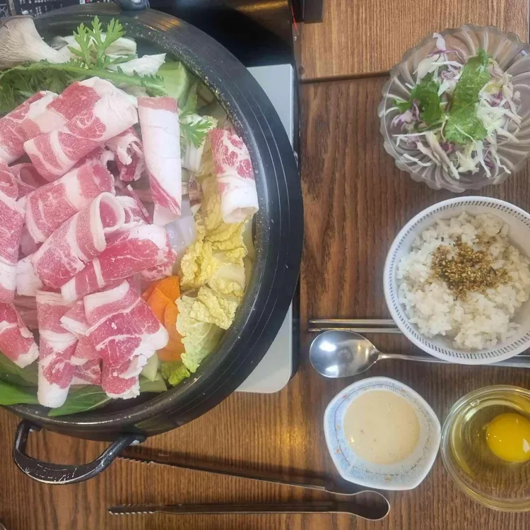 모모네이층집 사진 1