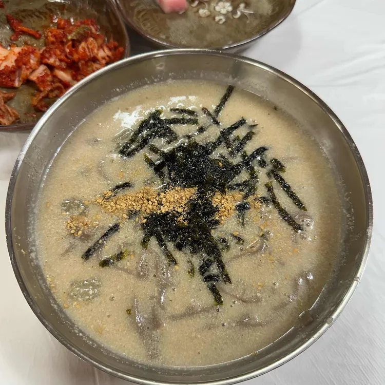 옹심이들깨메밀칼국수 대표 사진