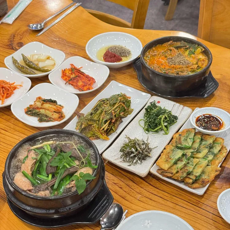 거창흑염소삼계탕 사진 1