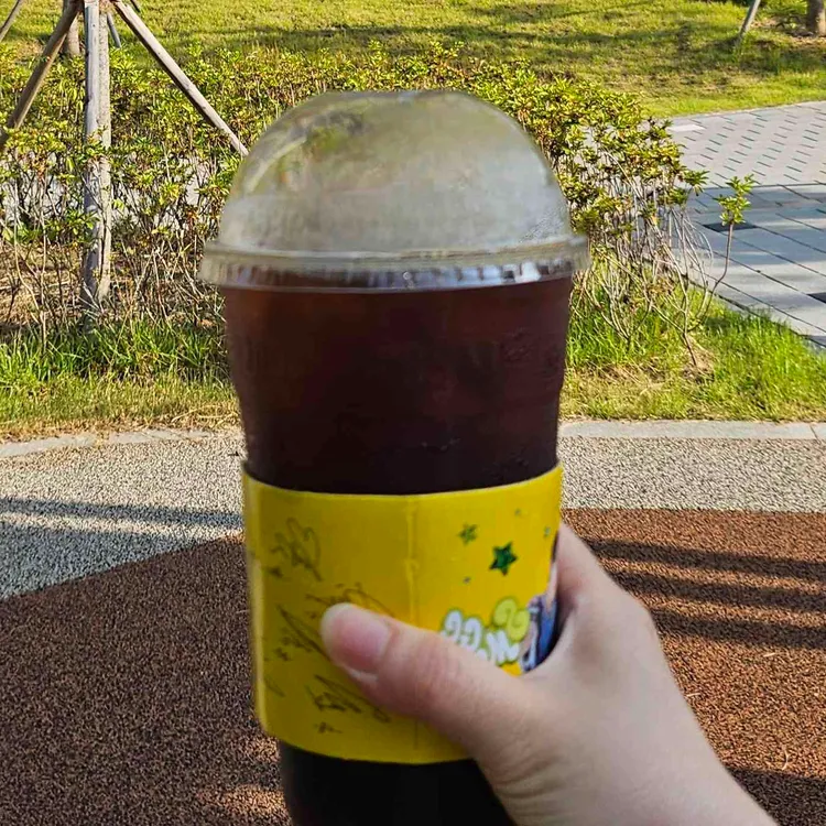 메가커피 대표 사진