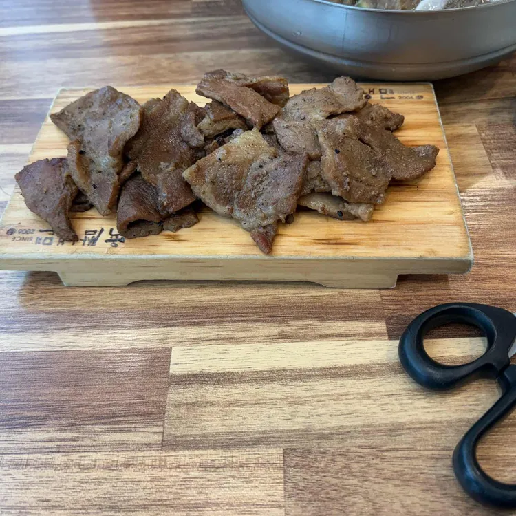 육쌈냉면 대표 사진