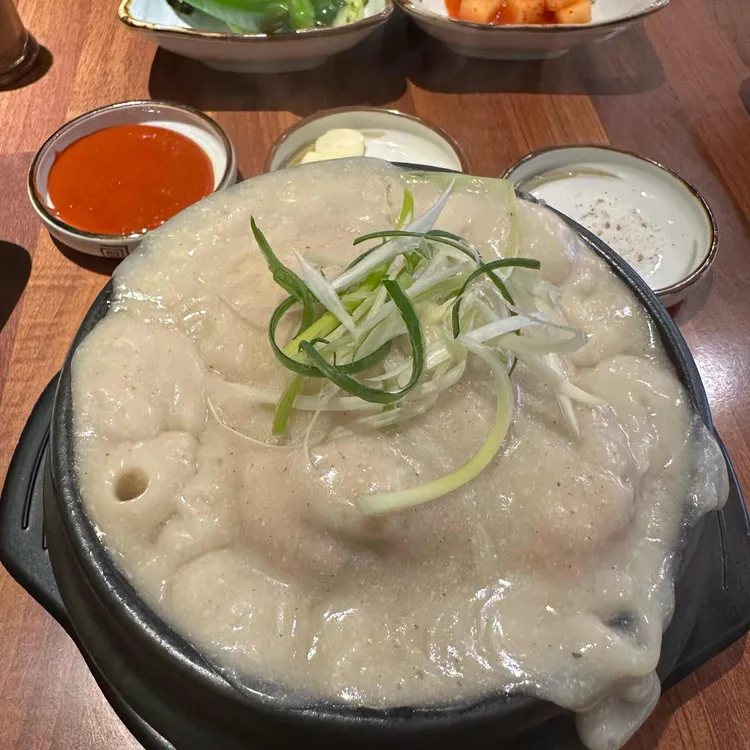 현지들깨삼계탕 사진 1