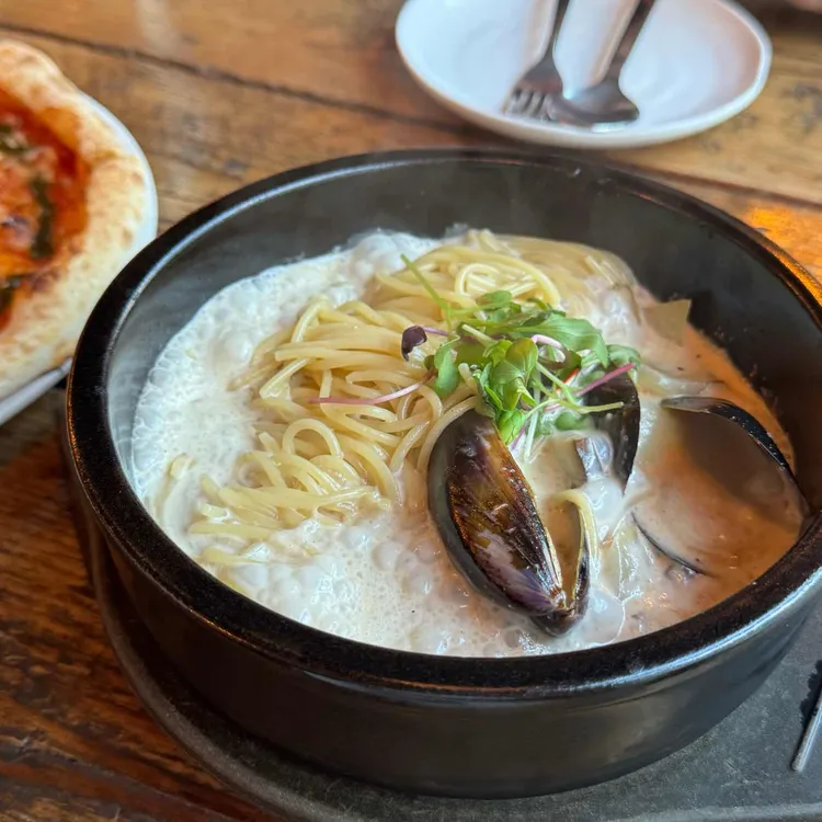 뚝배기 이탈리아 사진