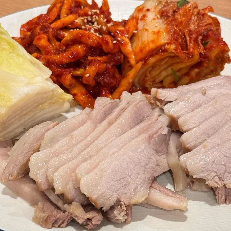 오늘보쌈칼국수 사진 1