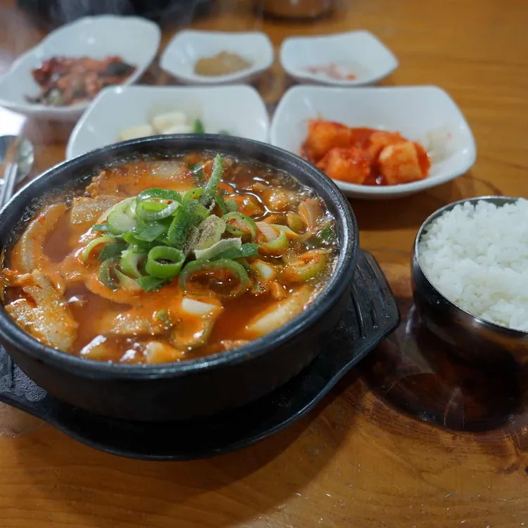 유성식당 사진 1