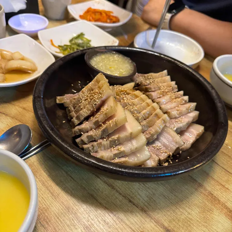 택대리네 인사동마늘보쌈 대표 사진