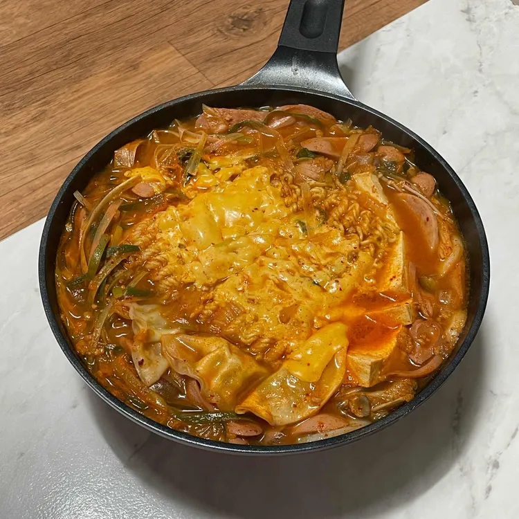 땅스부대찌개 사진 2