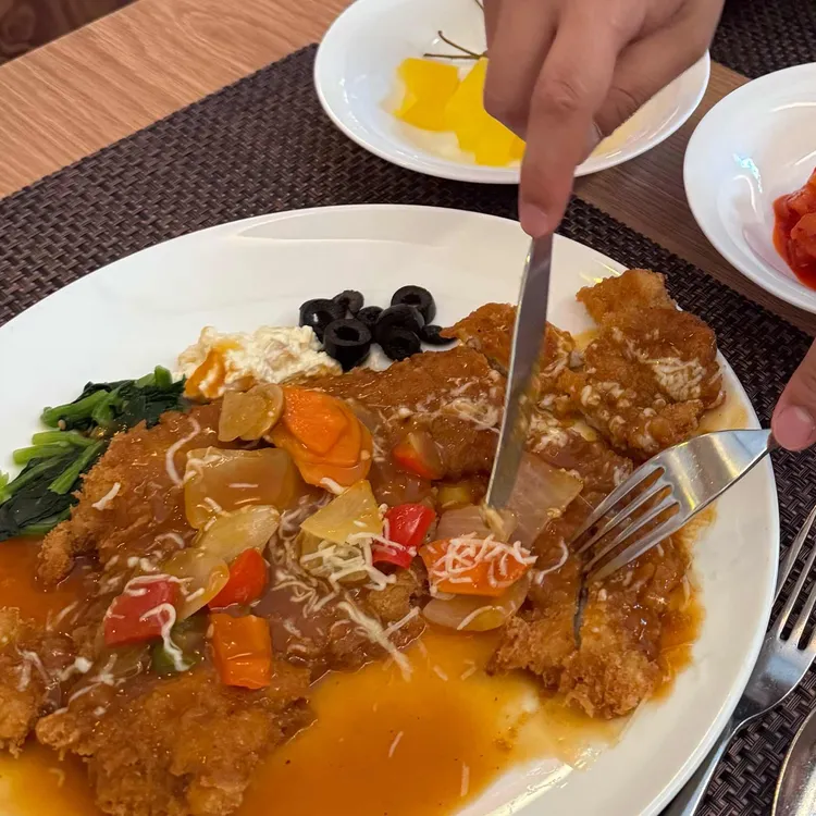 오로라 경양식 사진 2