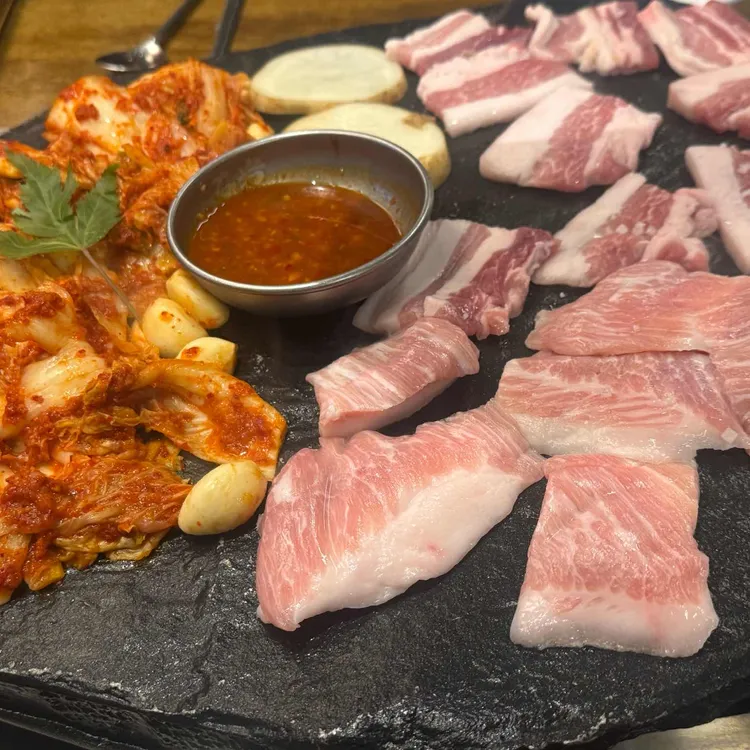 석암생소금구이 사진 1