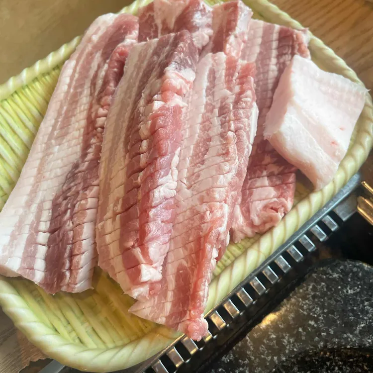 기똥찬 돌 삼겹살 사진 2