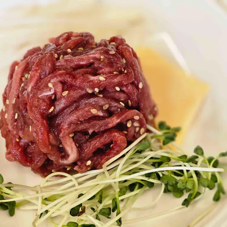 육회바른연어 사진 1