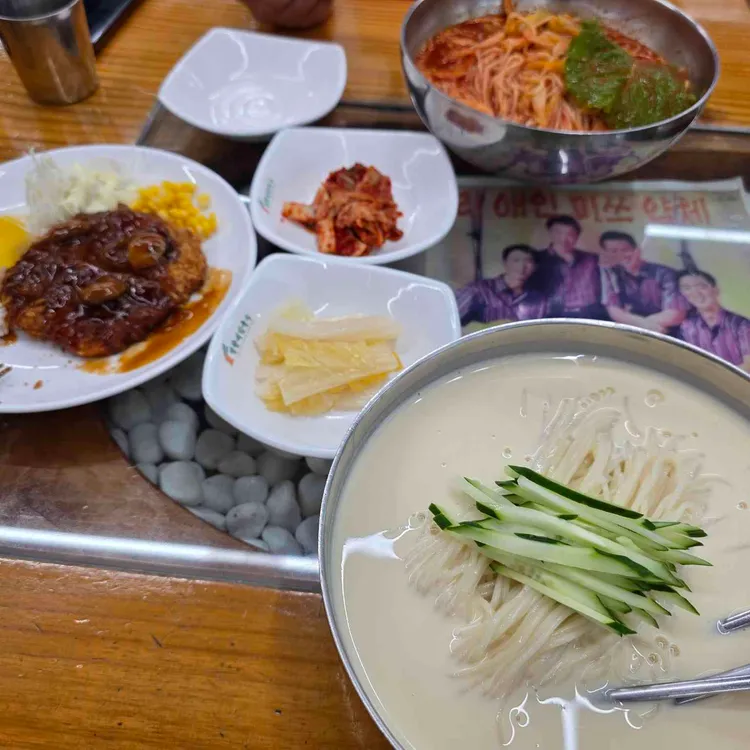 망향비빔국수 대표 사진