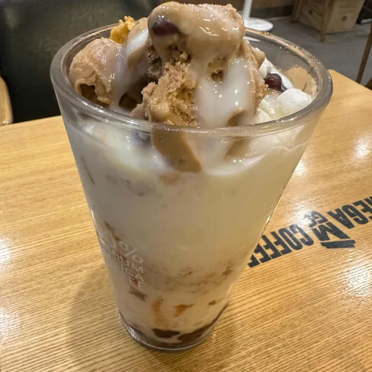 메가커피 대표 사진