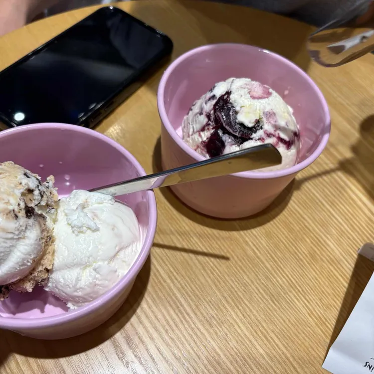 배스킨라빈스 대표 사진