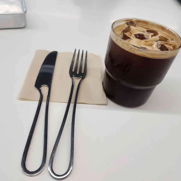 쉘터 대표 사진