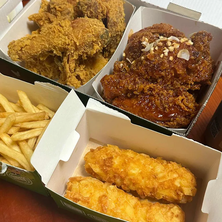 자담치킨 대표 사진