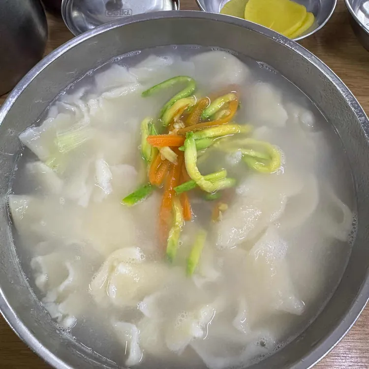 신촌수제비 사진 1