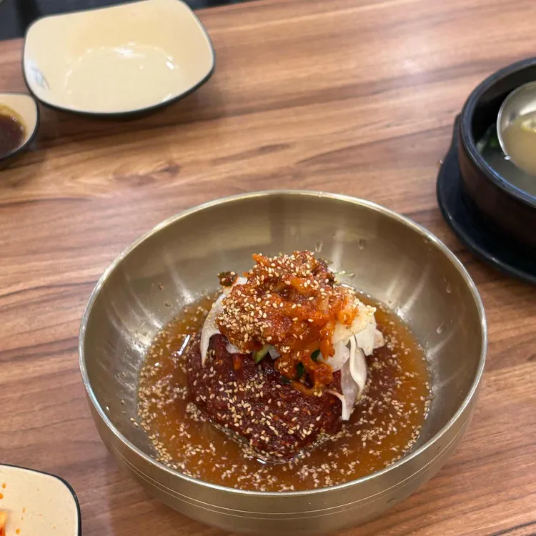 설반 대표 사진