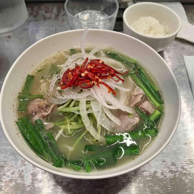 정면 사진
