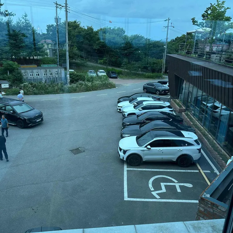 CMC카페모던코드 대표 사진